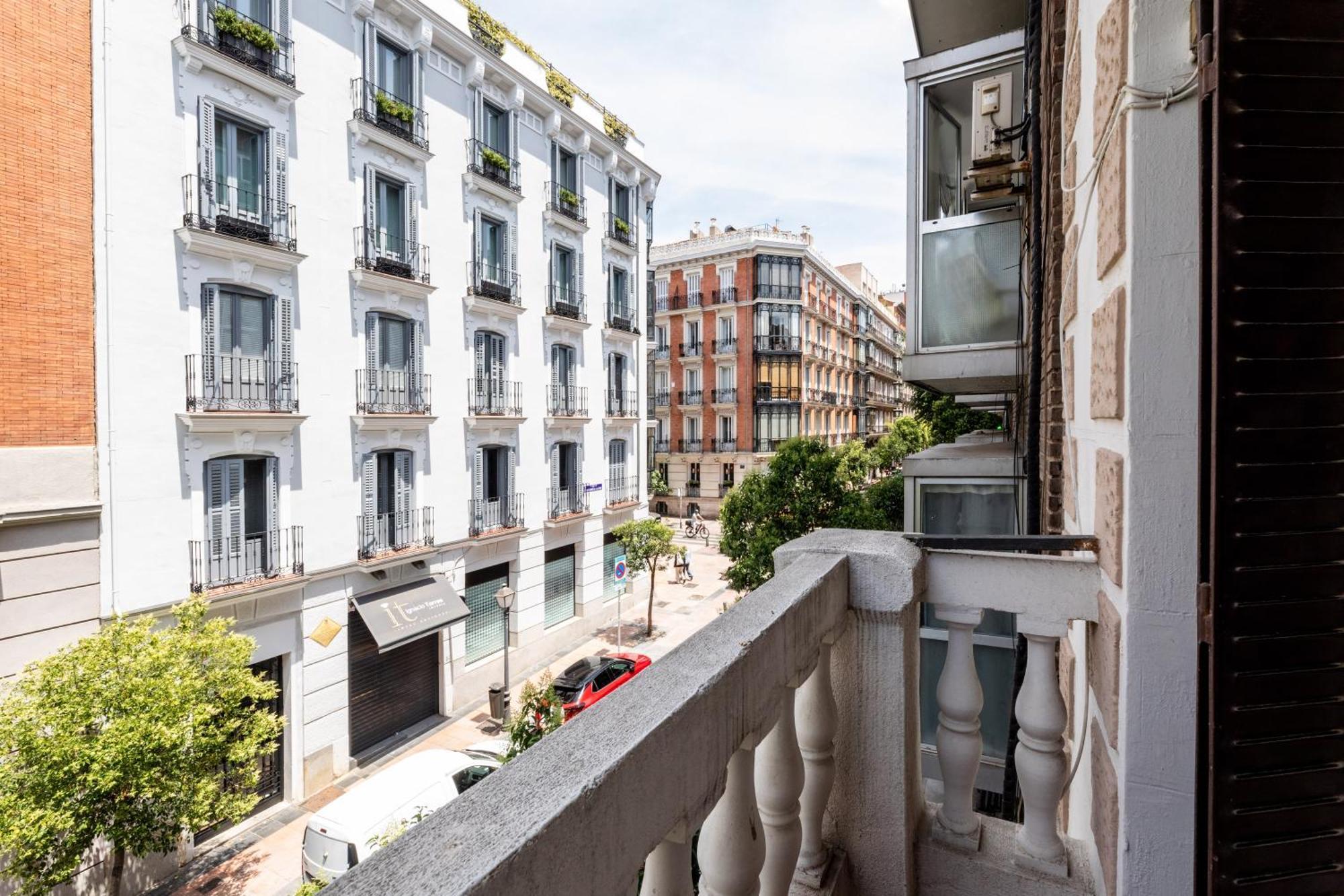 Montaber Apartments - La Paz Market Μαδρίτη Εξωτερικό φωτογραφία